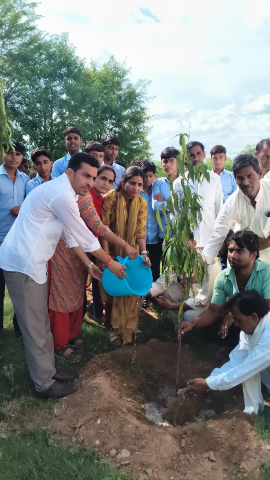 तहसीलदार सृष्टि जैन के सानिध्य में नोहटा में हुआ पौधारोपण