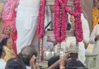 जिनेन्द्र देव का हुआ सामूहिक कलशाभिषेक, उमड़ा जनसैलाब