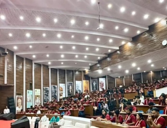 शांति और मानवाधिकारों के प्रति समर्पण ही लोकतंत्र का बड़ा आधार- राज्यपाल