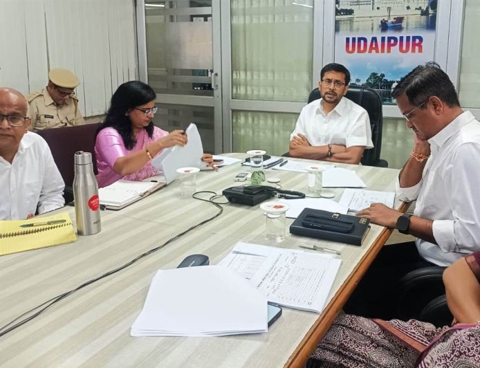 अवैध मदिरा पर ठोस कार्रवाई के साथ बकाया वसूली सुनिश्चित करें