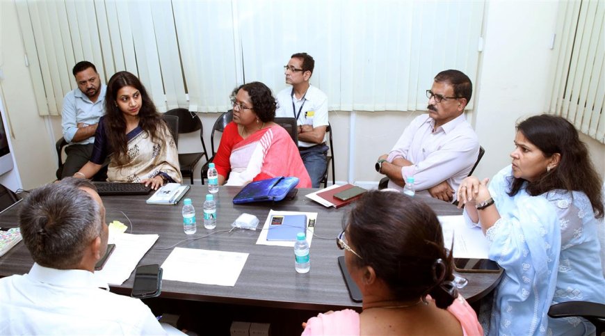 प्रमुख शासन सचिव ने किया राजस्थान संपर्क कॉल सेंटर का निरीक्षण