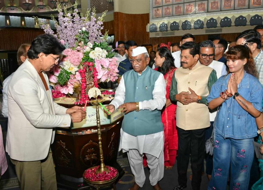 राज्यपाल श्री बागडे ने राजस्थानी फिल्म "माँ" के प्रदर्शन का शुभारंभ किया